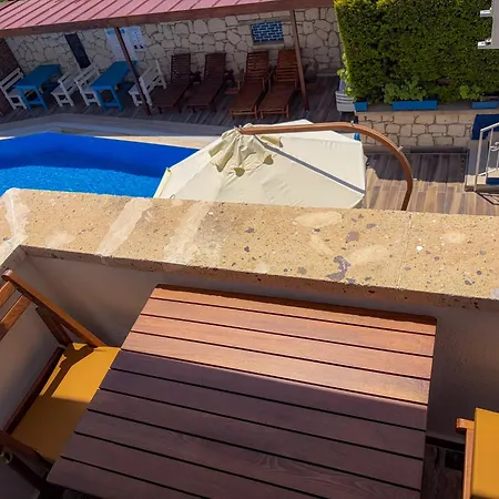 Alatrio Hotel