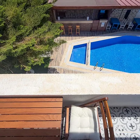 Hotel Alatrio