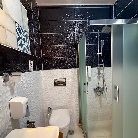 Alatrio Hotel *